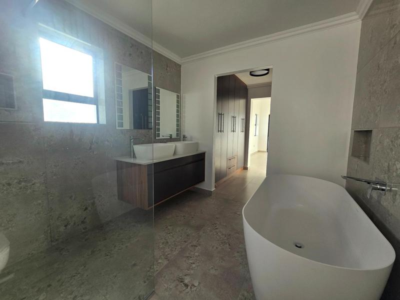 3 Bedroom Property for Sale in Britannia Bay Western Cape